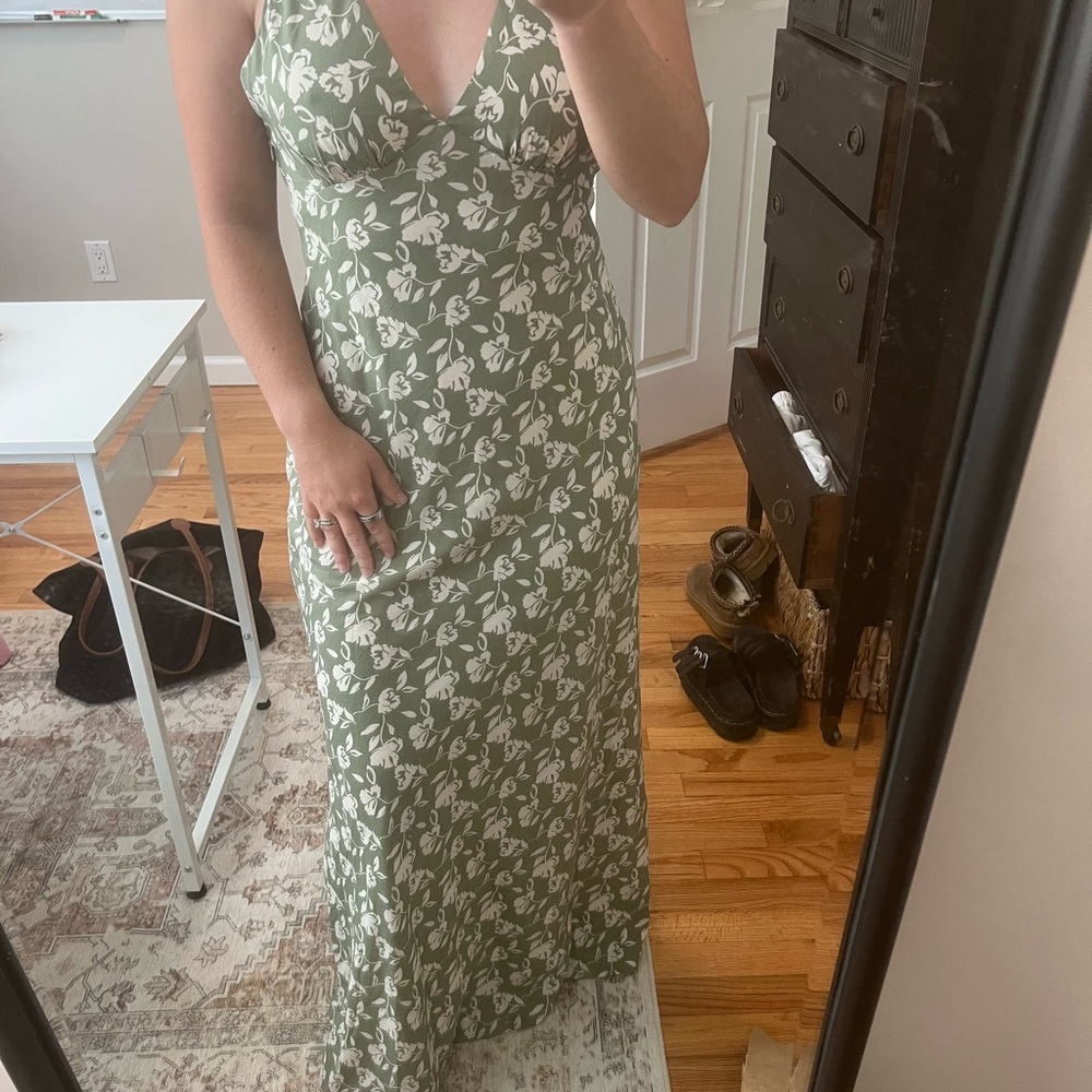 Petal & Pup Sage Floral Maxi Dress